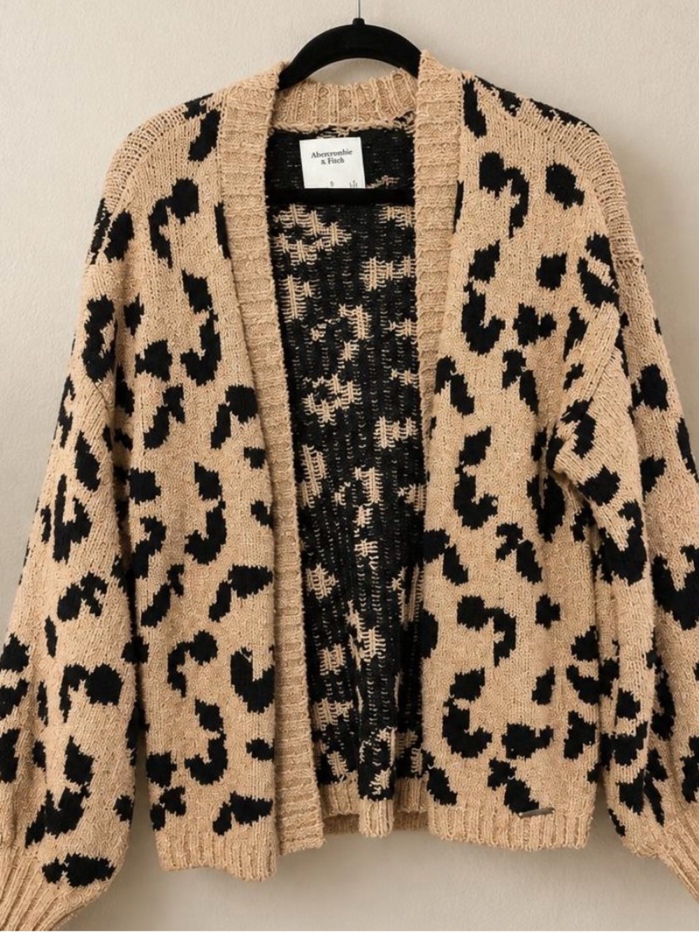 Abercrombie & Fitch Black and Brown Knit Sweater